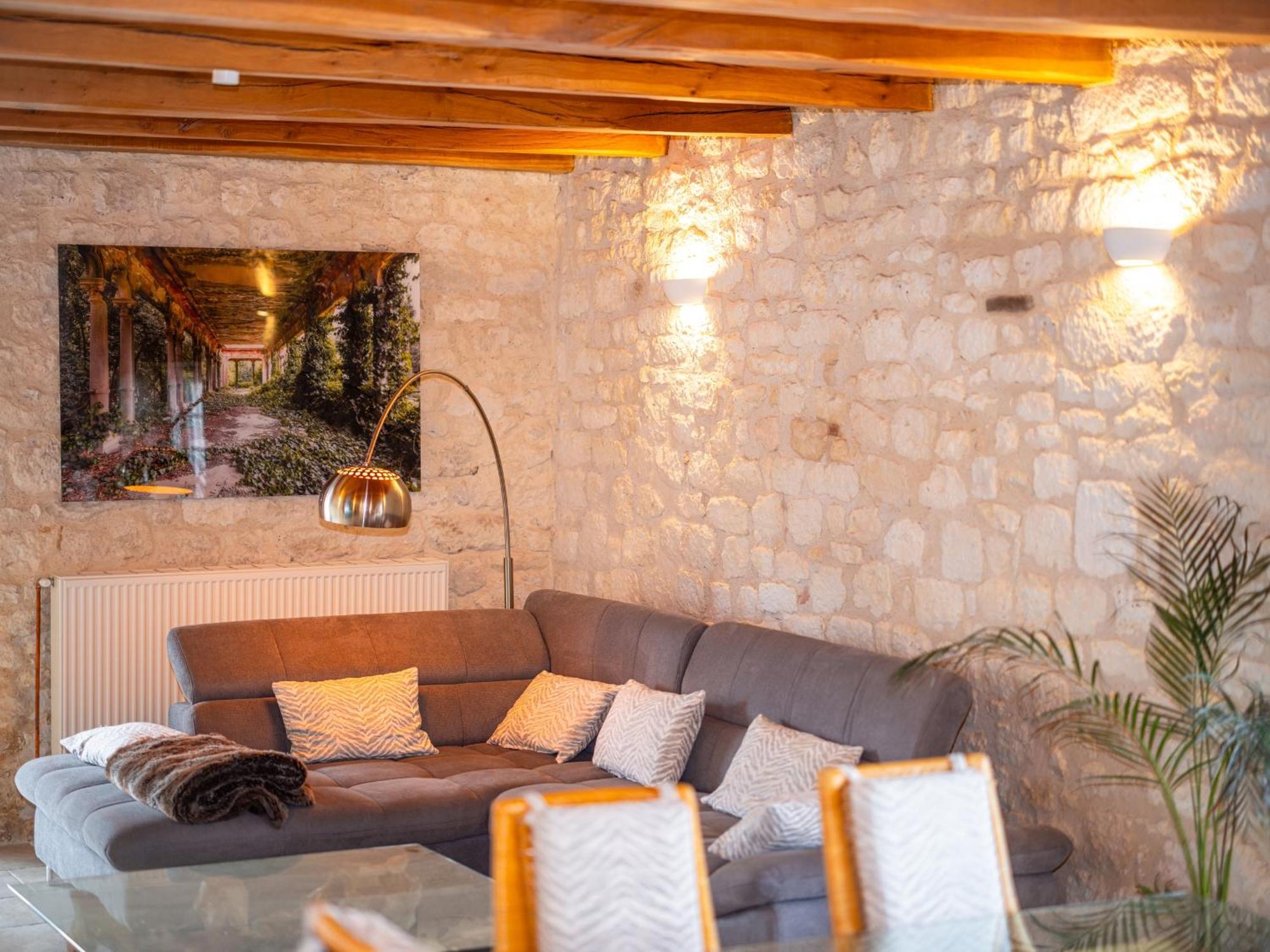 Villa Thun - Piscine - Maison De Caractere Au Milieu Des Vignes La Celle-sous-Gouzon エクステリア 写真